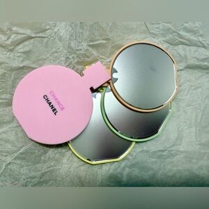 Chanel Beaute Chance 3 Piece Mirror Set. Accordion style. New in Box/SEALED. GWP
